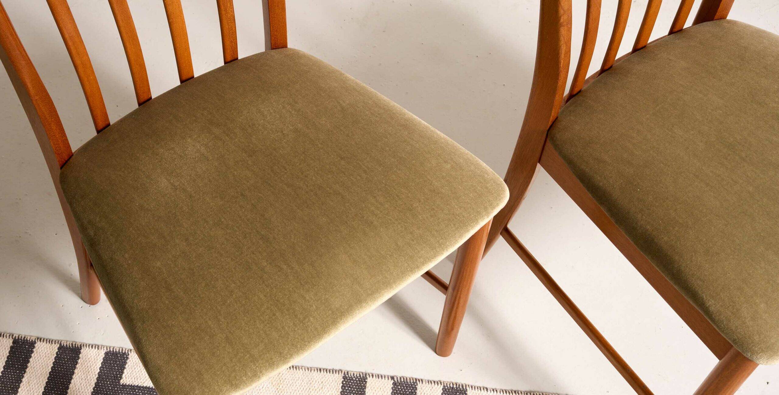 Paire de chaises MCintosh vintage, style scandinave