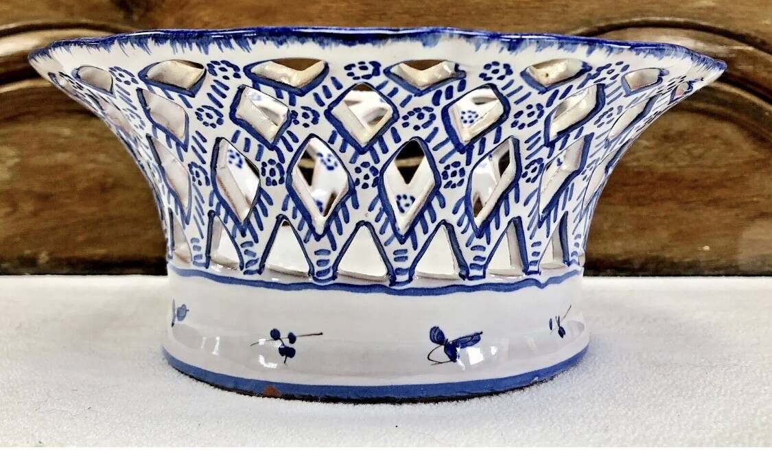 Old openwork bread fruit basket cup Martres Tolosane