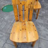 6 pine chairs