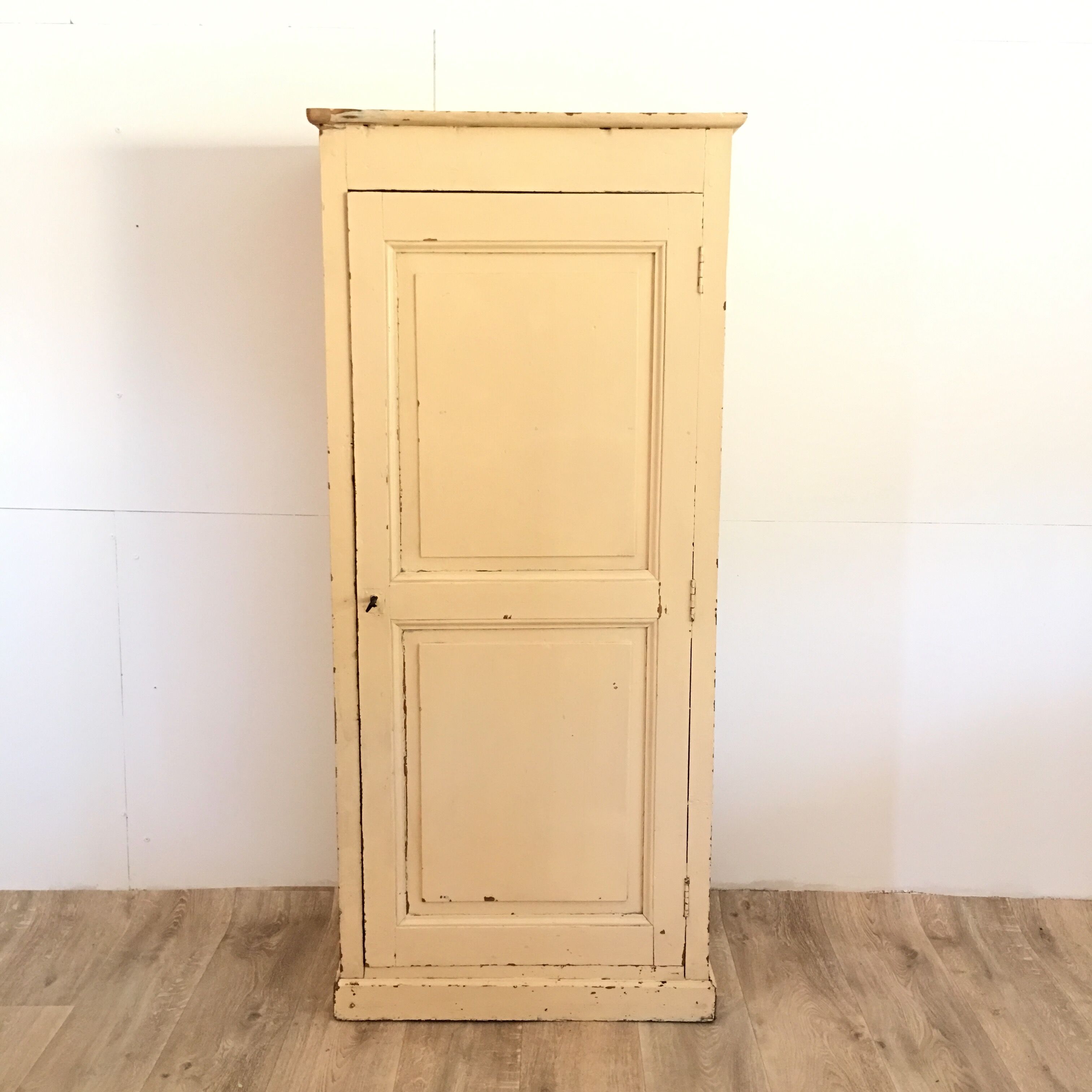 Old patina hosier cream