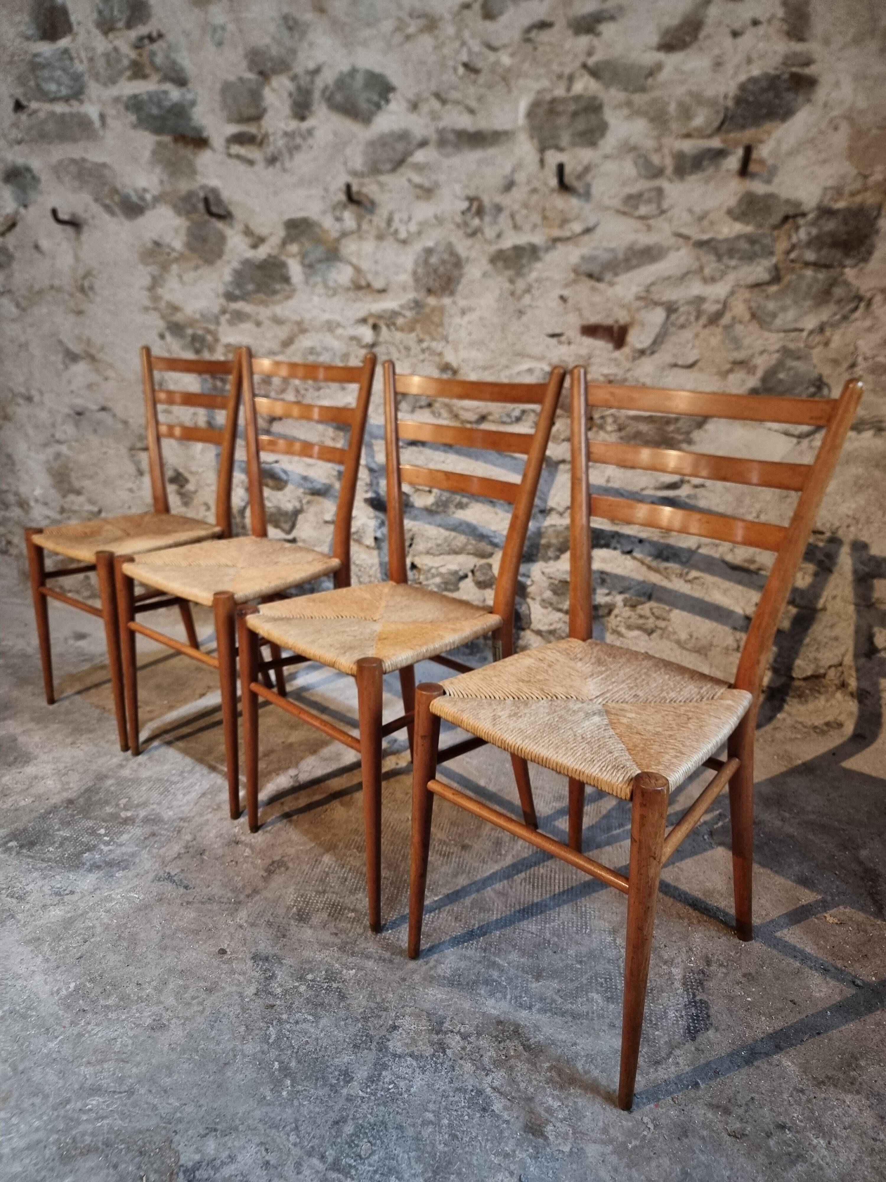 Ensemble de 4 chaises de salle à manger italiennes mid-century avec assises tressées, vers 1950–1970