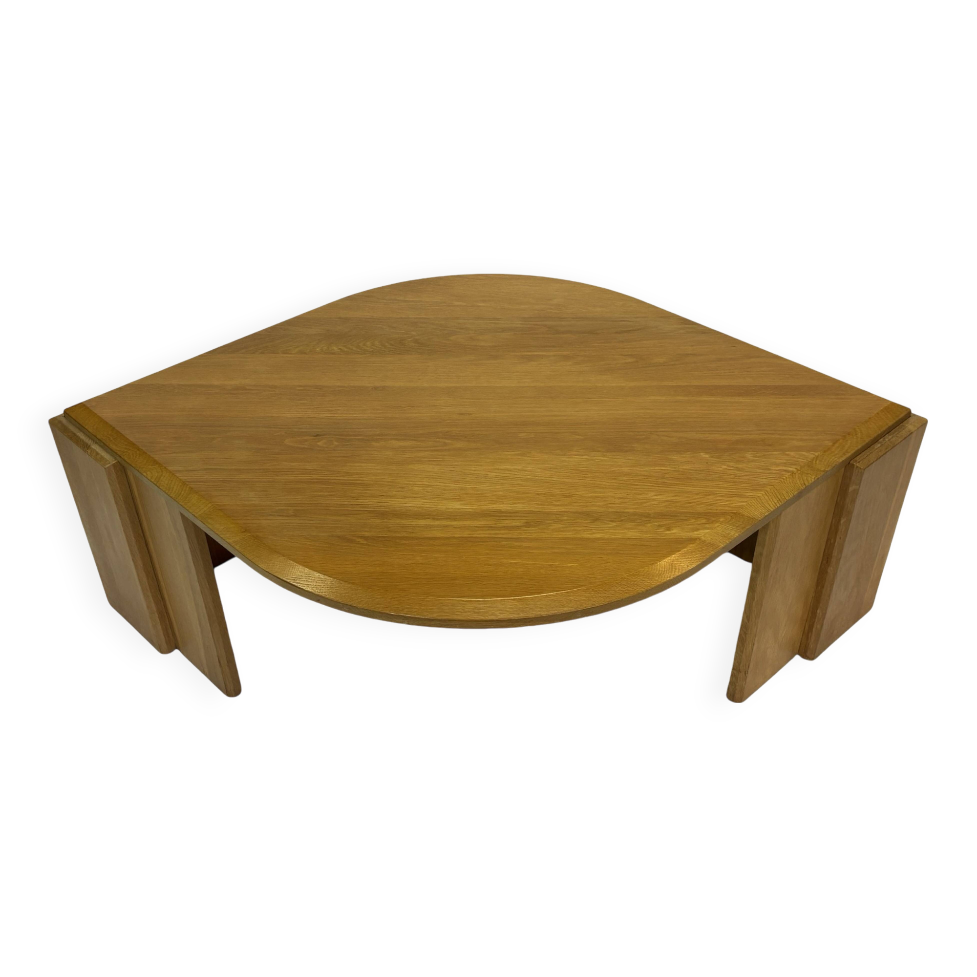 Table basse vintage en forme de larme wabi sabi brutaliste en chêne massif