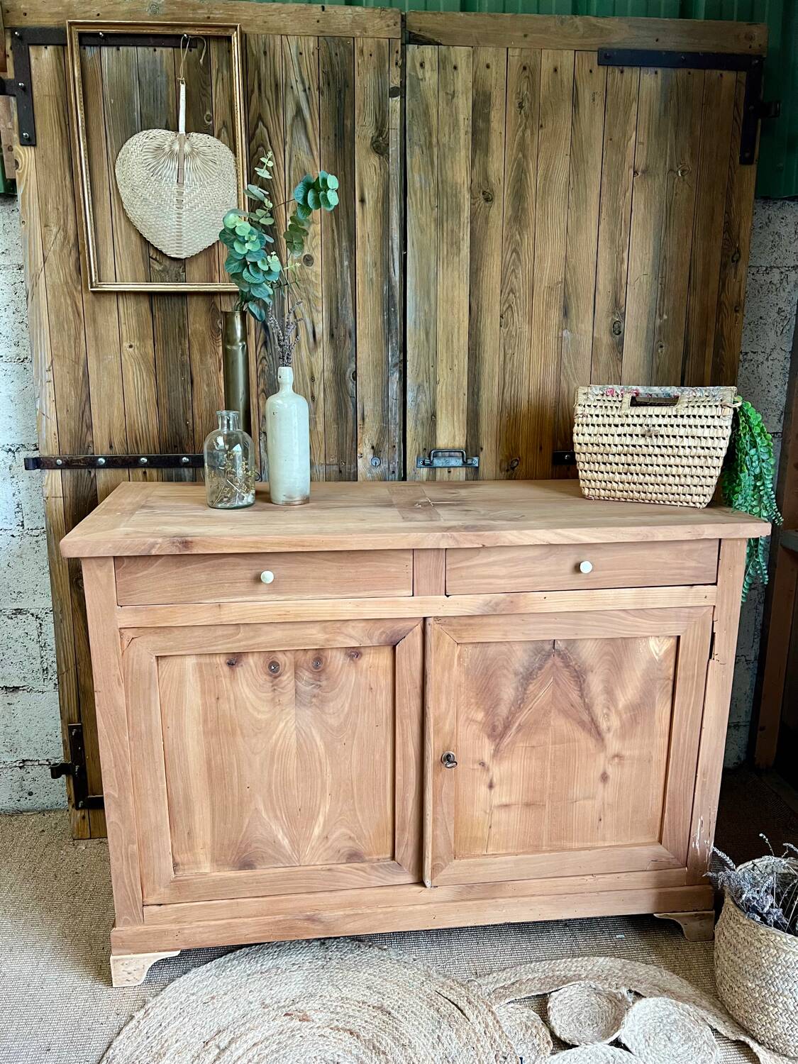 Buffet en bois massif