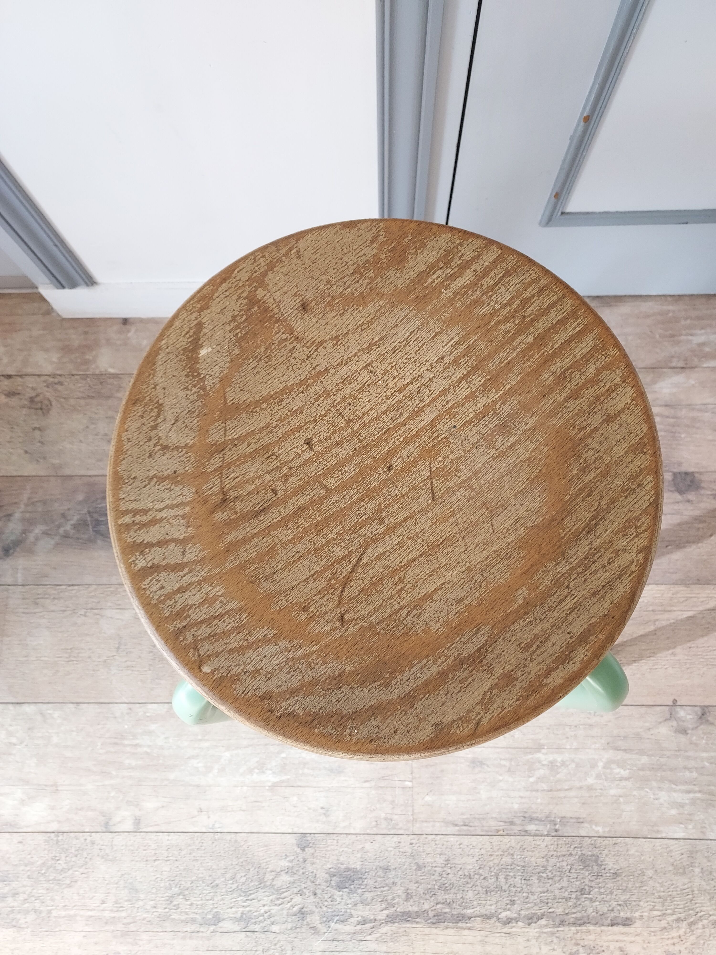 Minth green stool