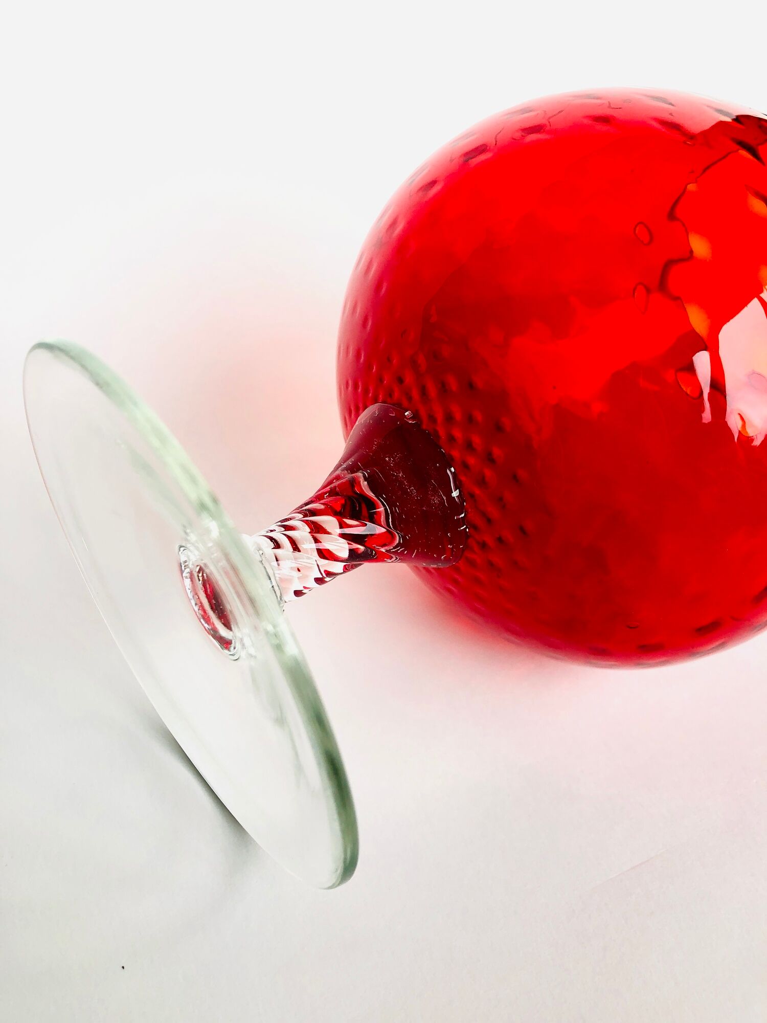 Red textured glass vase from the 60s 70s, Italy, Empoli