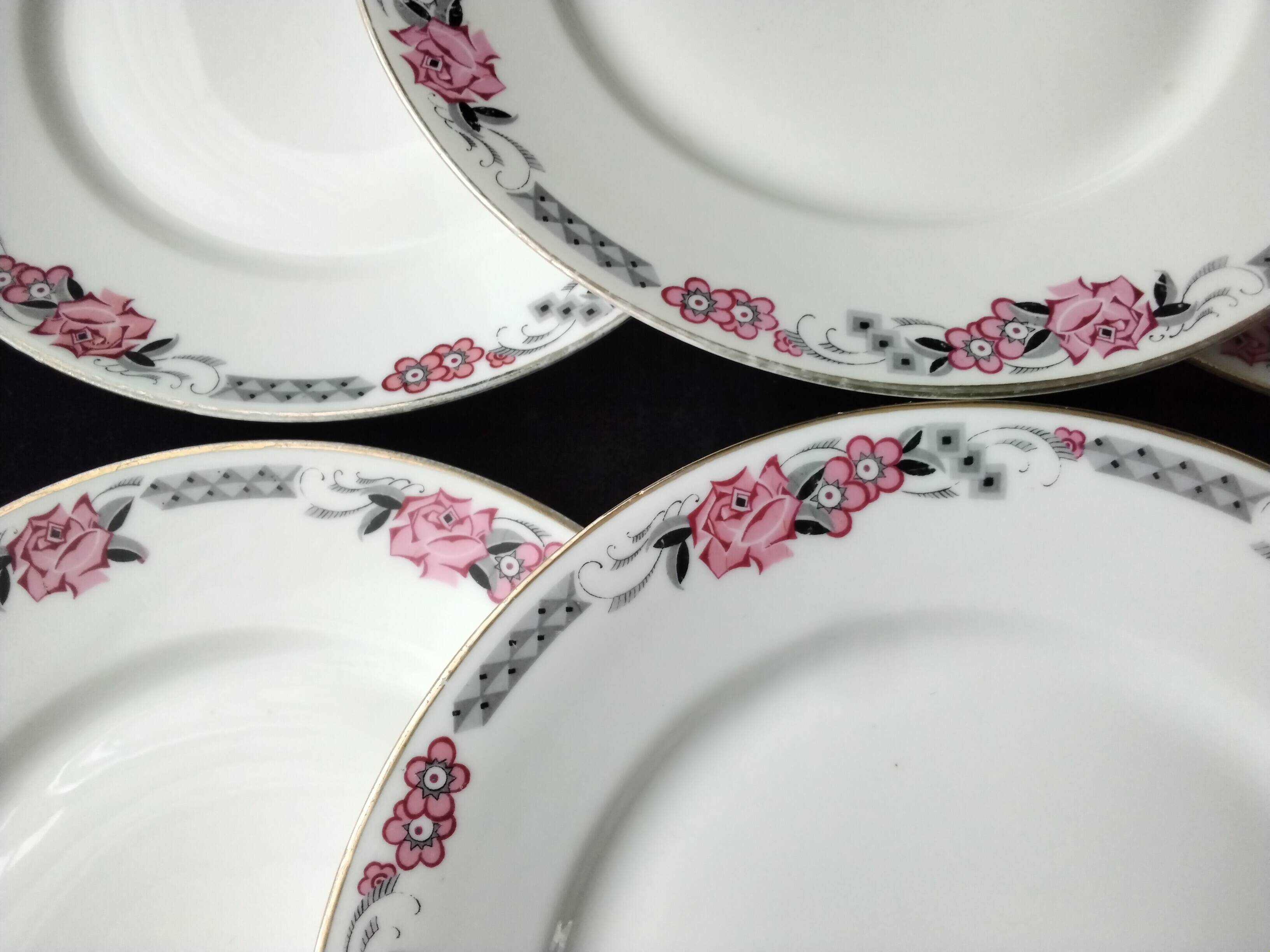 6 Art Deco porcelain dinner plates
