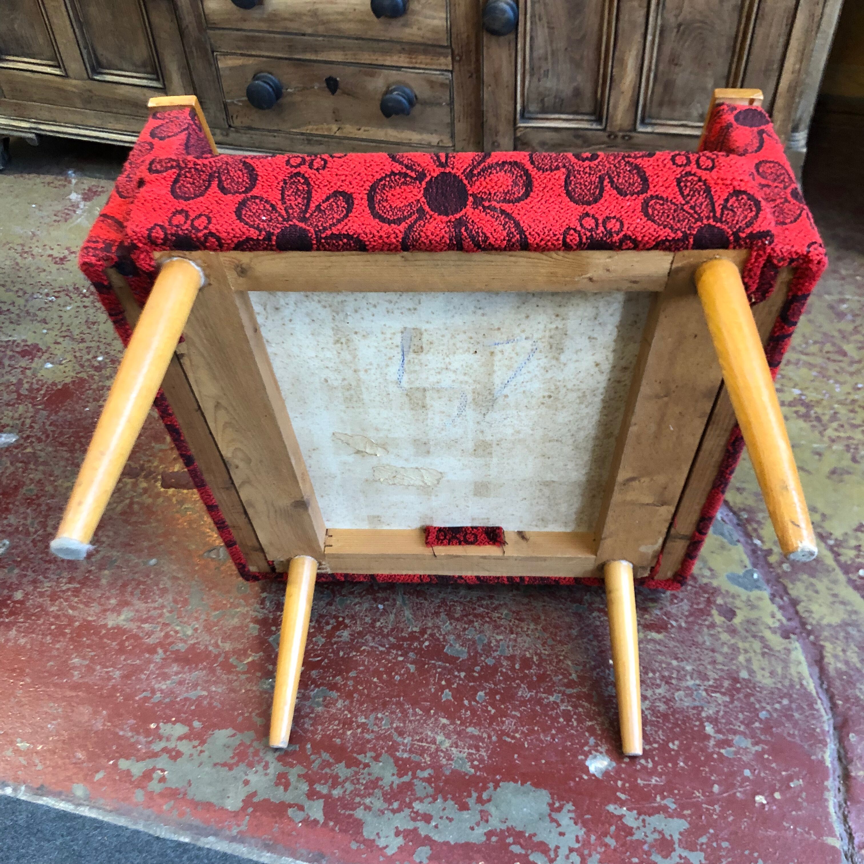 Pair of vintage armchairs dynamic design 60s/70s