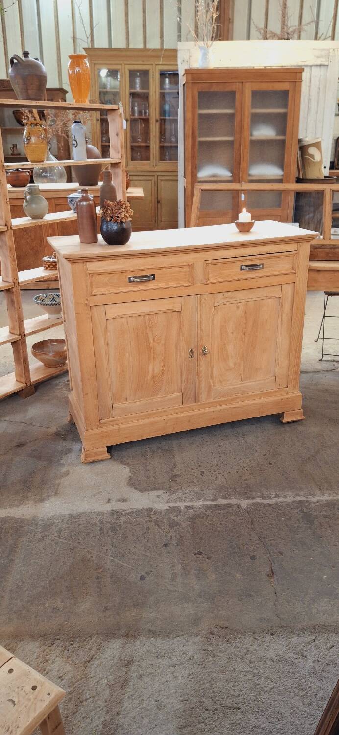 Old buffet