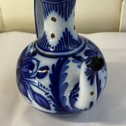 Carafe en céramique émaillée décor floral