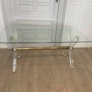 Table en plexi métal doré et verre biseauté 1970s