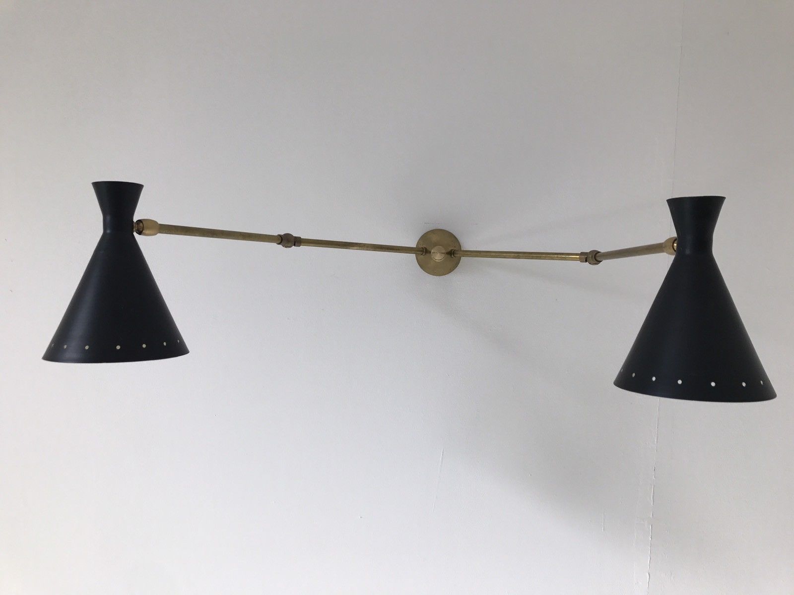 Wall lamp in the style of Italian creations of the 50s