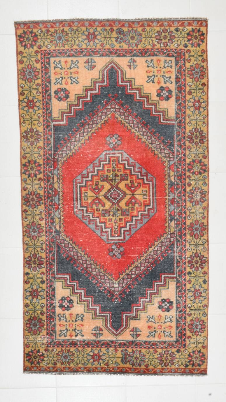 57s Antique Red & Navy Blue Vintage Persian Rug, 106x201Cm