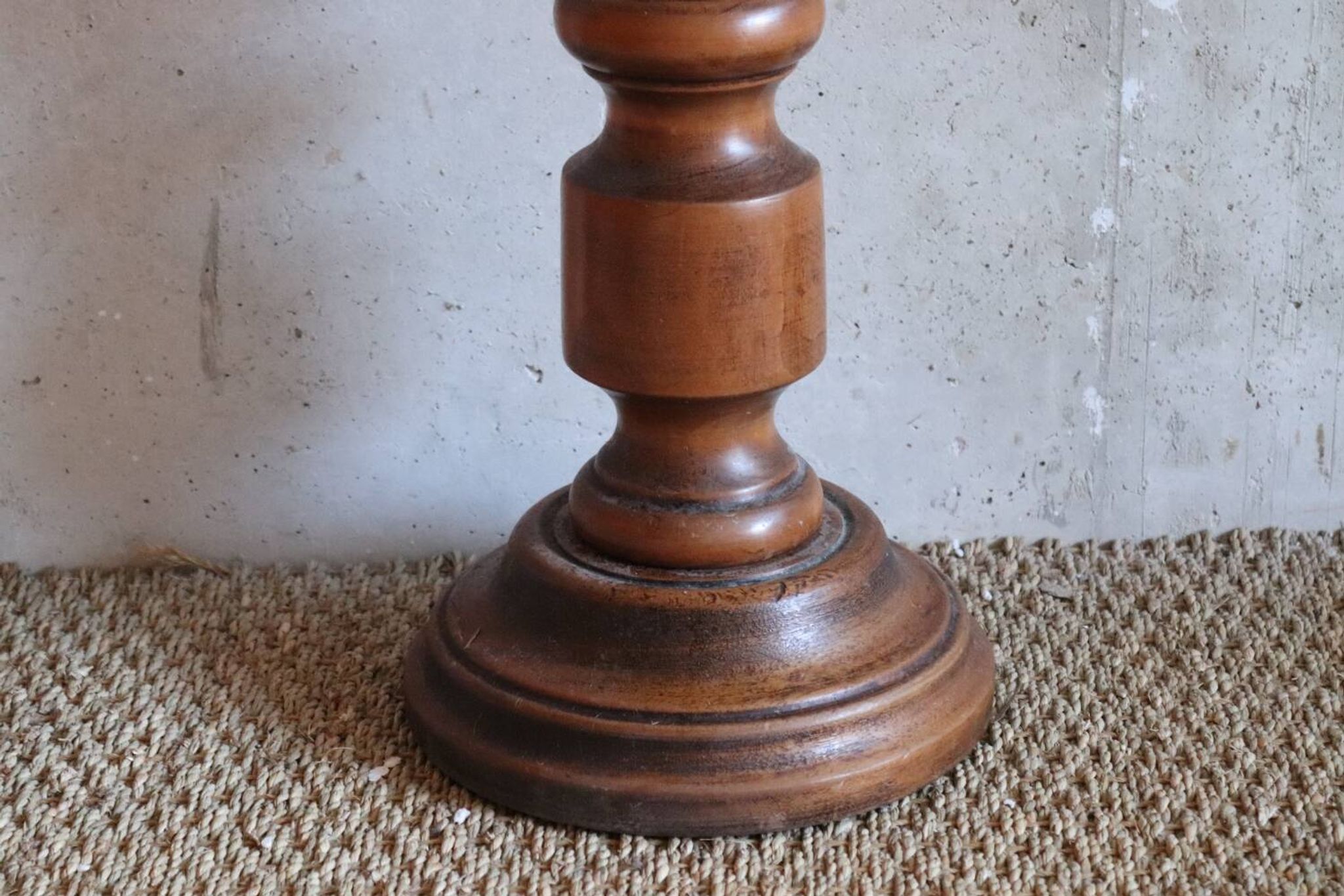 Vintage turned wooden column selette pedestal
