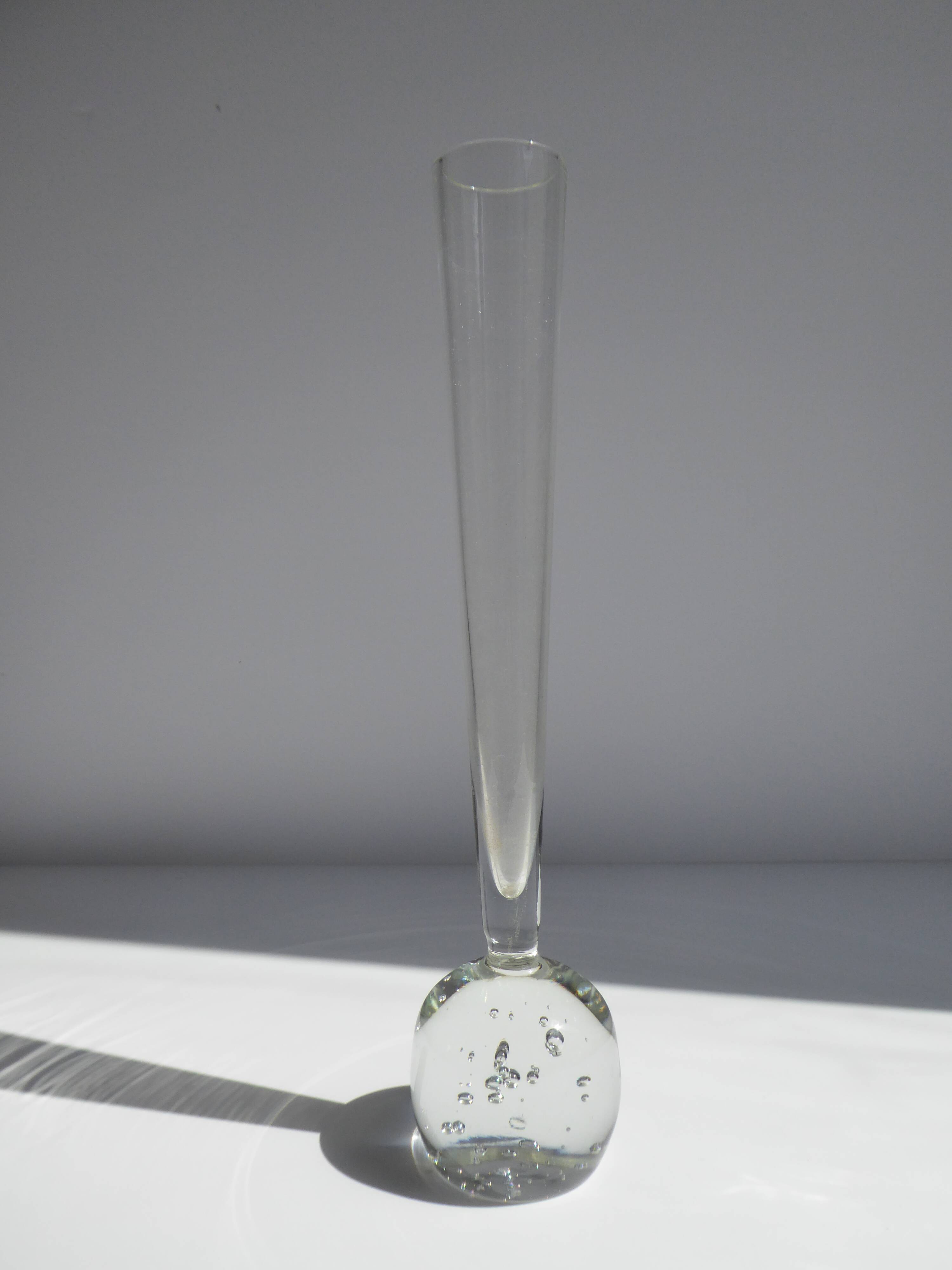Soliflore vase in bubbled glass