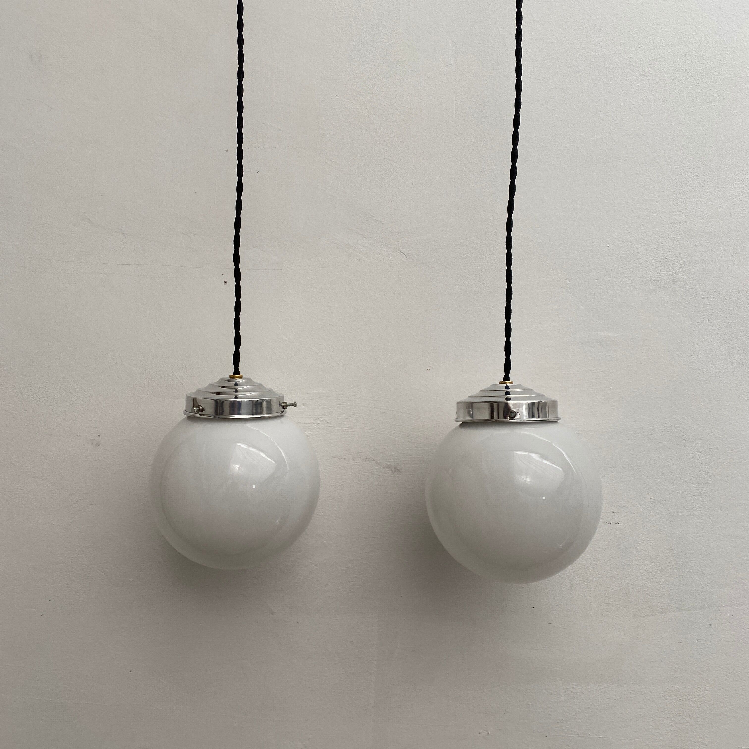 Lot 2 vintage opaline hanging lamps