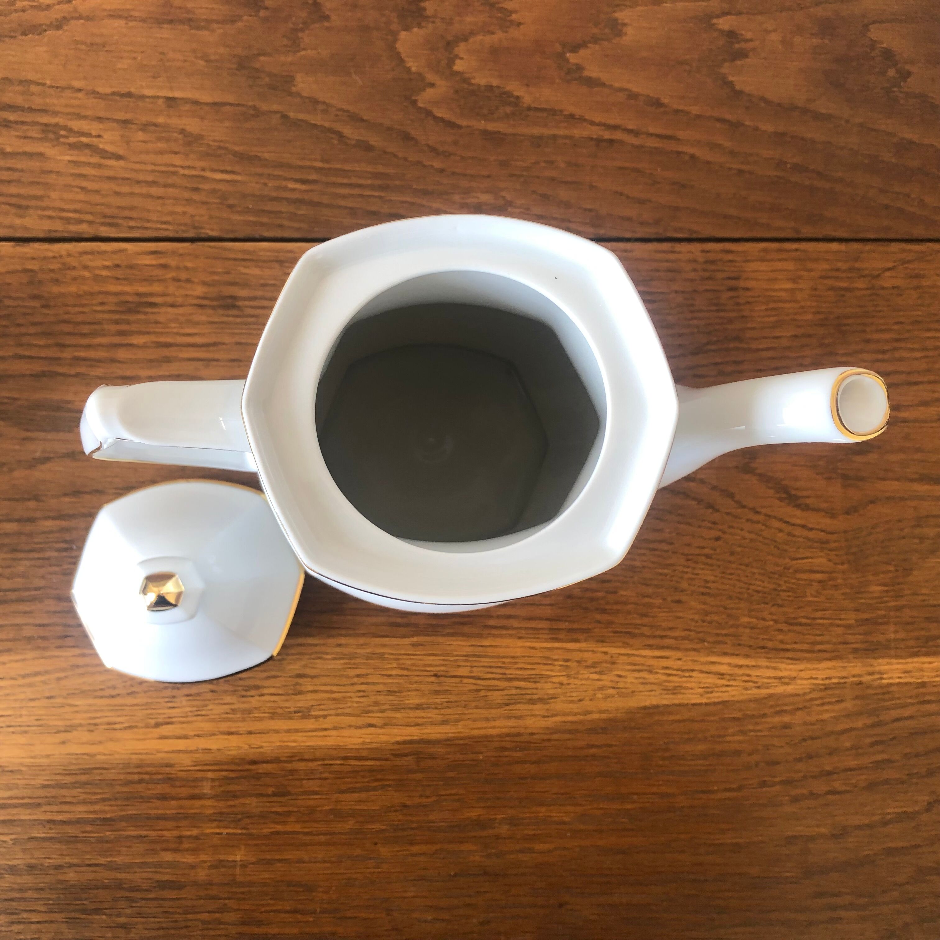 Porcelain coffee/tea service