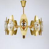 Oscar Torlasco brass chandelier of 25 inches with optical prism lenses, Italy, 1970s.