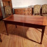 Farm table