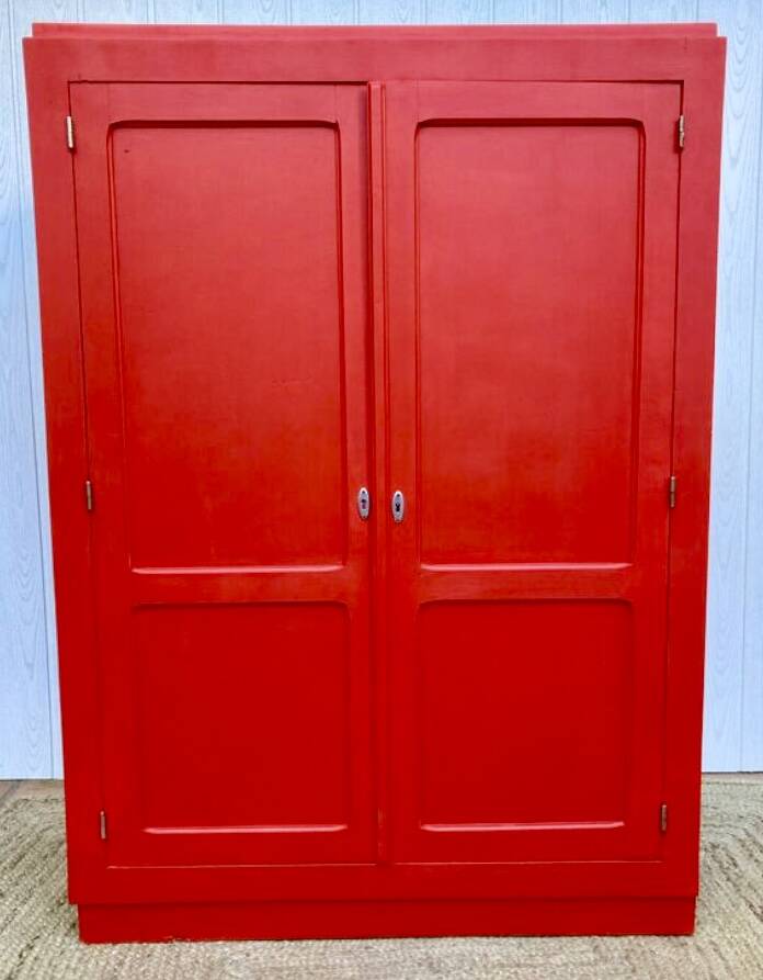 Armoire parisienne