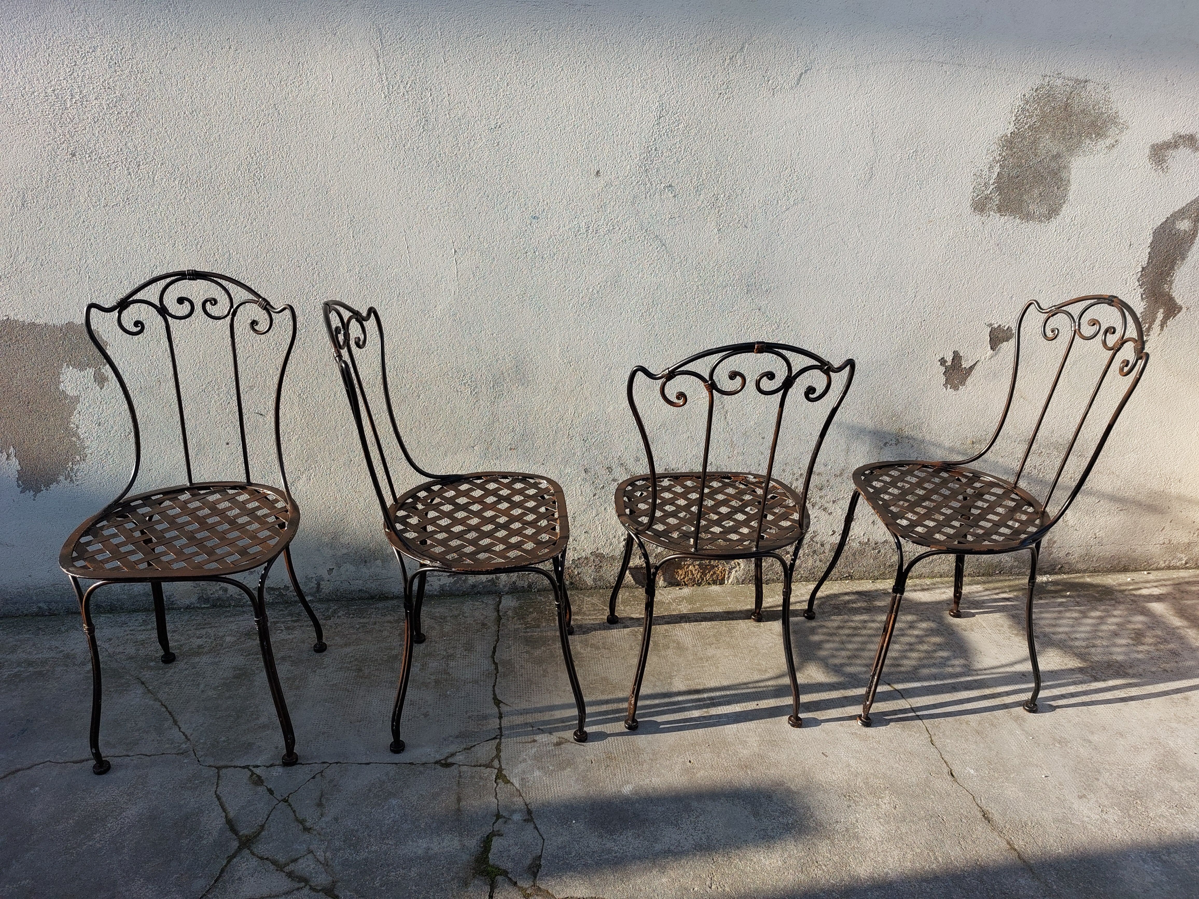 Série de 4 chaises de jardin en fer forgé
