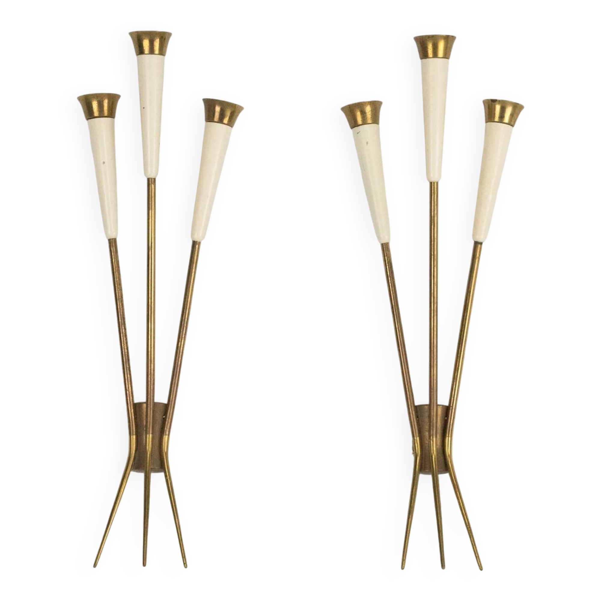 Mid-Century pair of large brass sconces attributable to Stilnovo. Italy 195