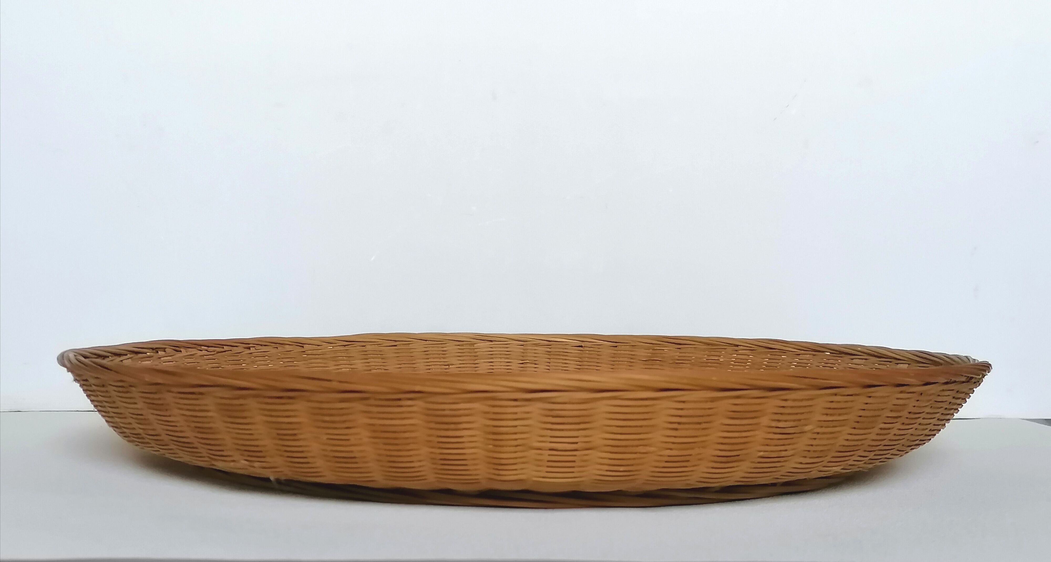 Woven wicker dish