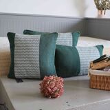 Coussin décoratif ethnique vert sapin