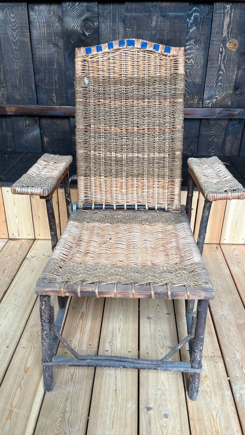 Chaise longue en rotin années 1900