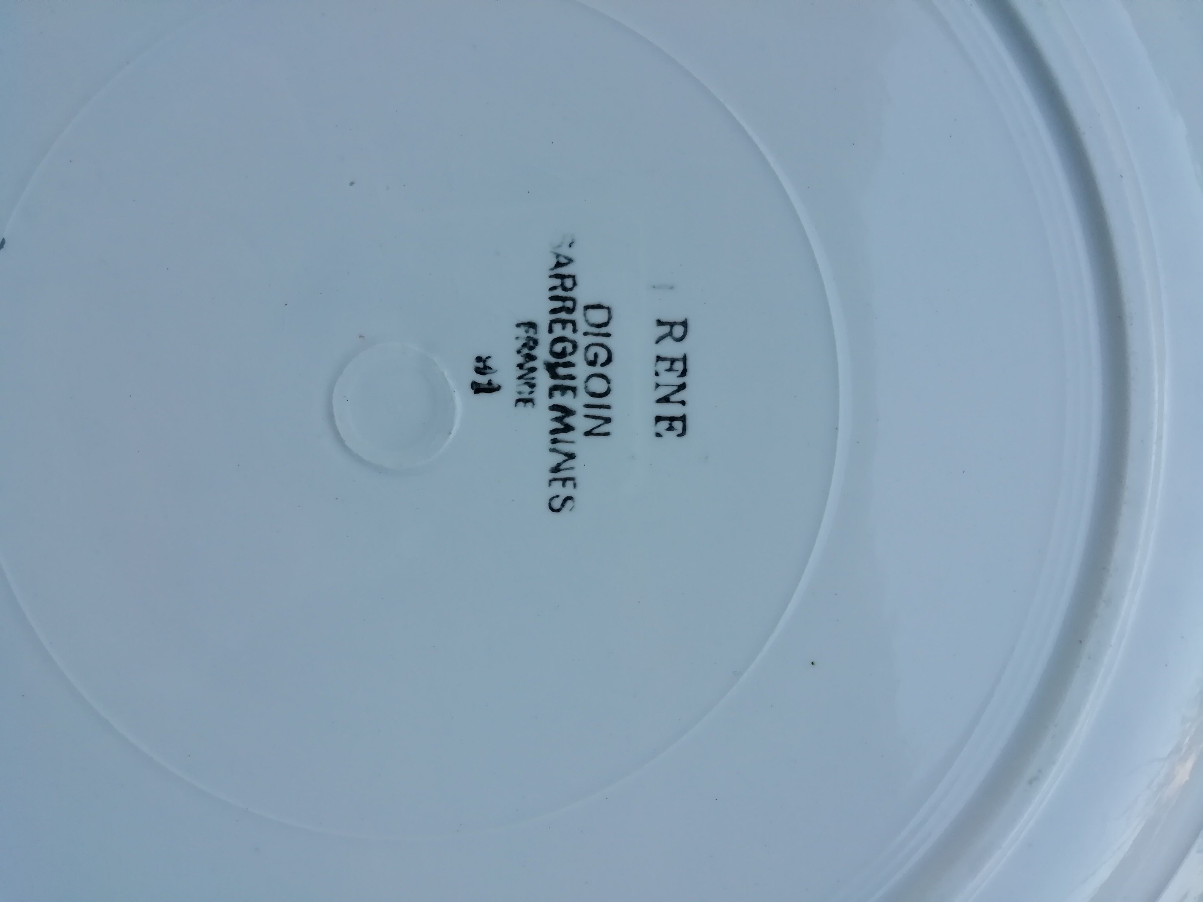 Digoin Hollow Dish Set