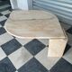 Table basse vintage en marbre rose