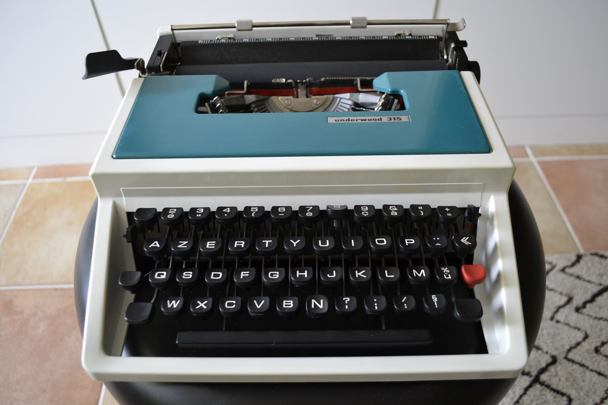 Underwood's 315 portable typewriter