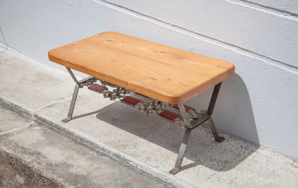 Table basse bois avec structure fer forgé, table d'appoint, bout de canapé, table vintage