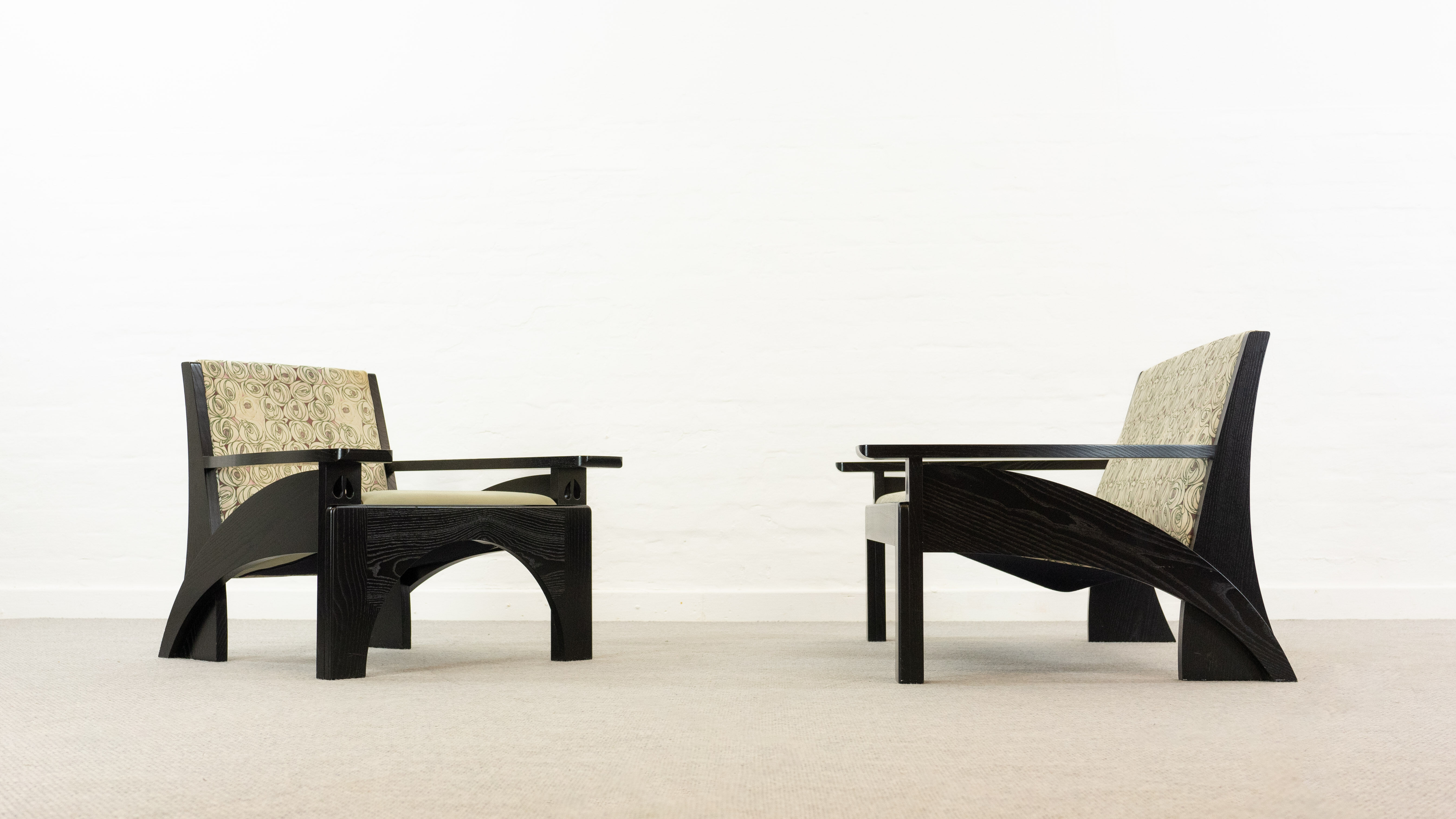 Cassina Hill House Set, Sofa and easy chair by Charles Rennie Mackintosh