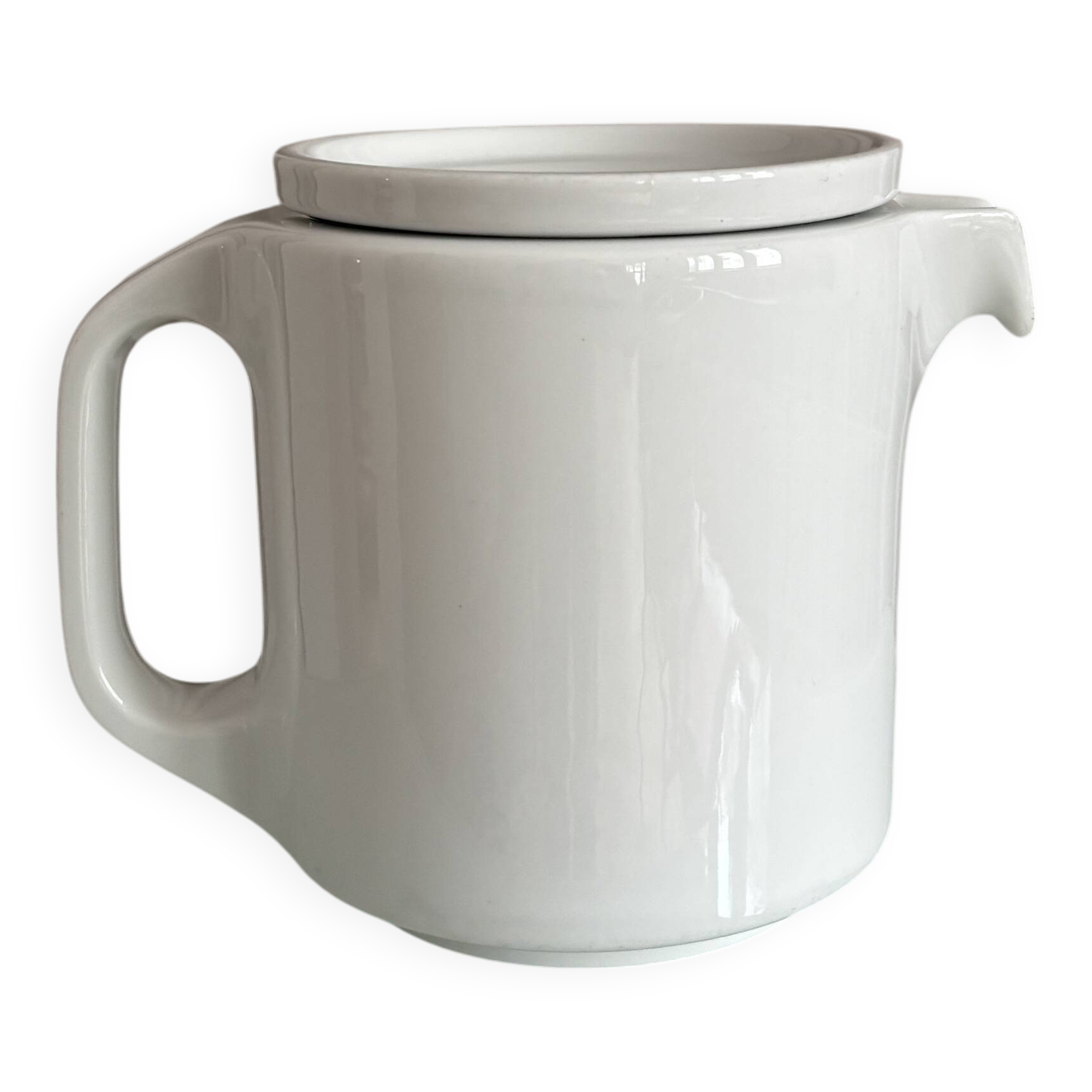 Thomas Rosenthal TC 100 porcelain teapot, designed by Hans Roericht
