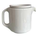 Thomas Rosenthal TC 100 porcelain teapot, designed by Hans Roericht