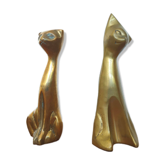 Couple brass cat