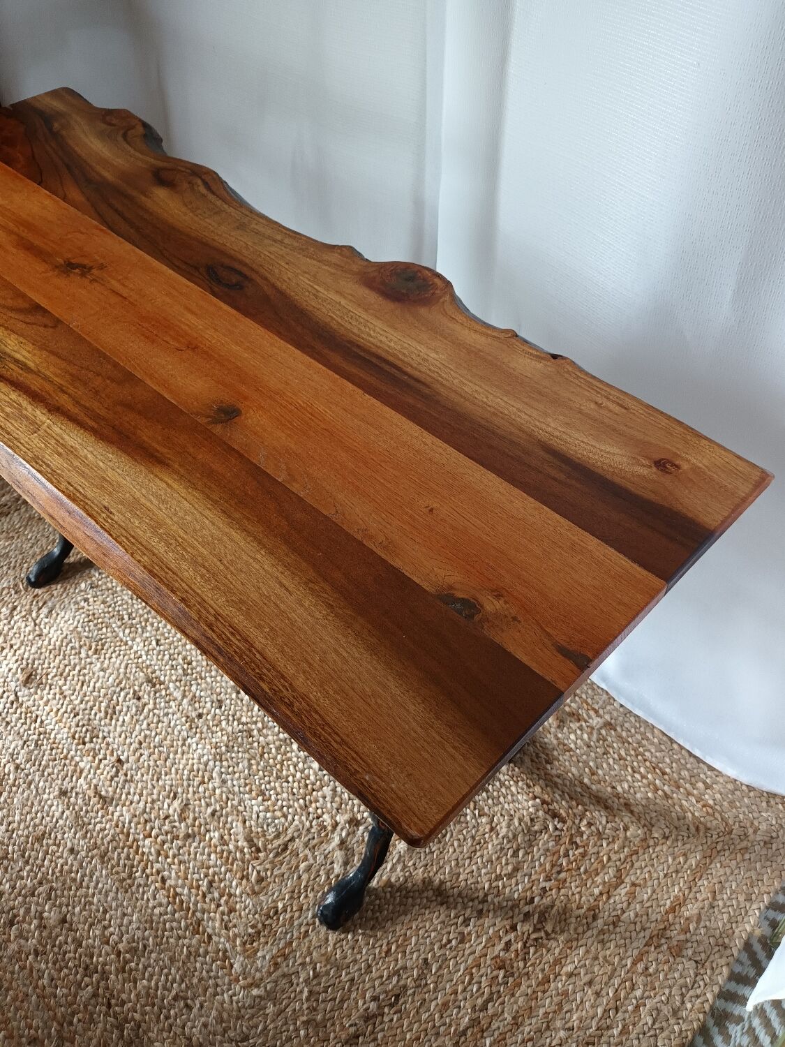 Table bistrot vintage plateau brutaliste noyer