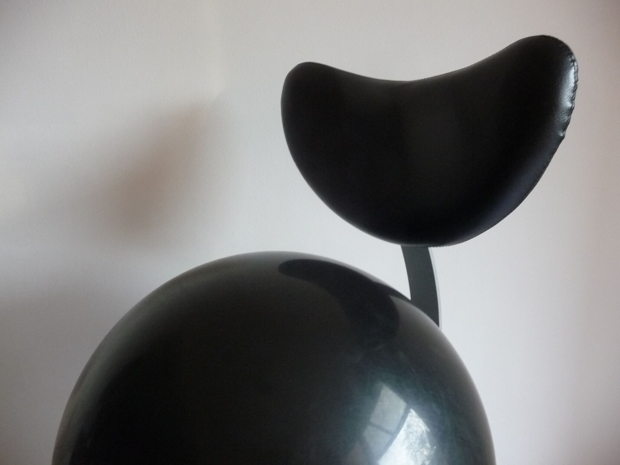 1980s ergonomical ball desk chair