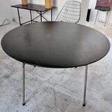 Arne Jacobsen table model 3600