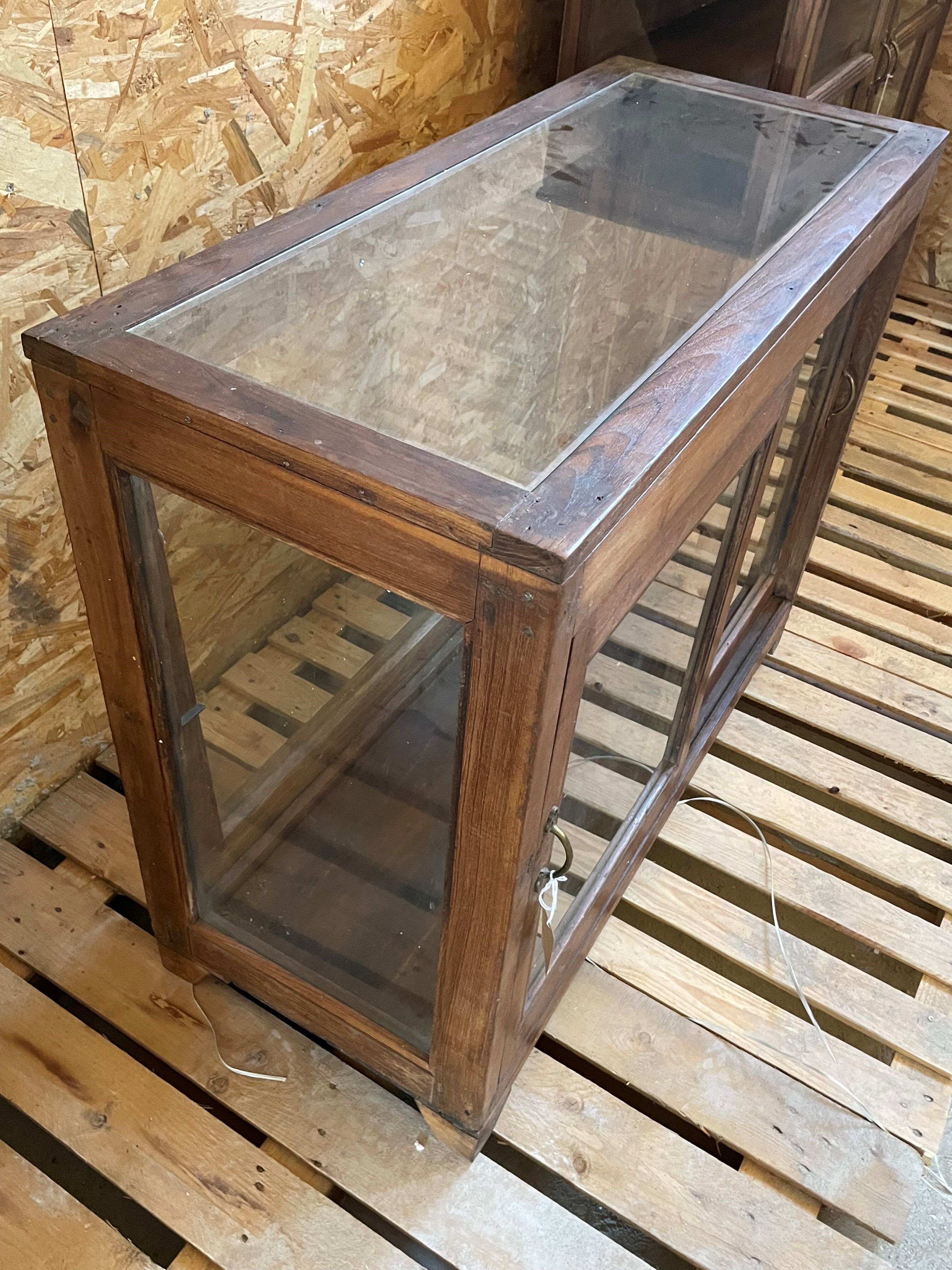 Vitrine en Teck