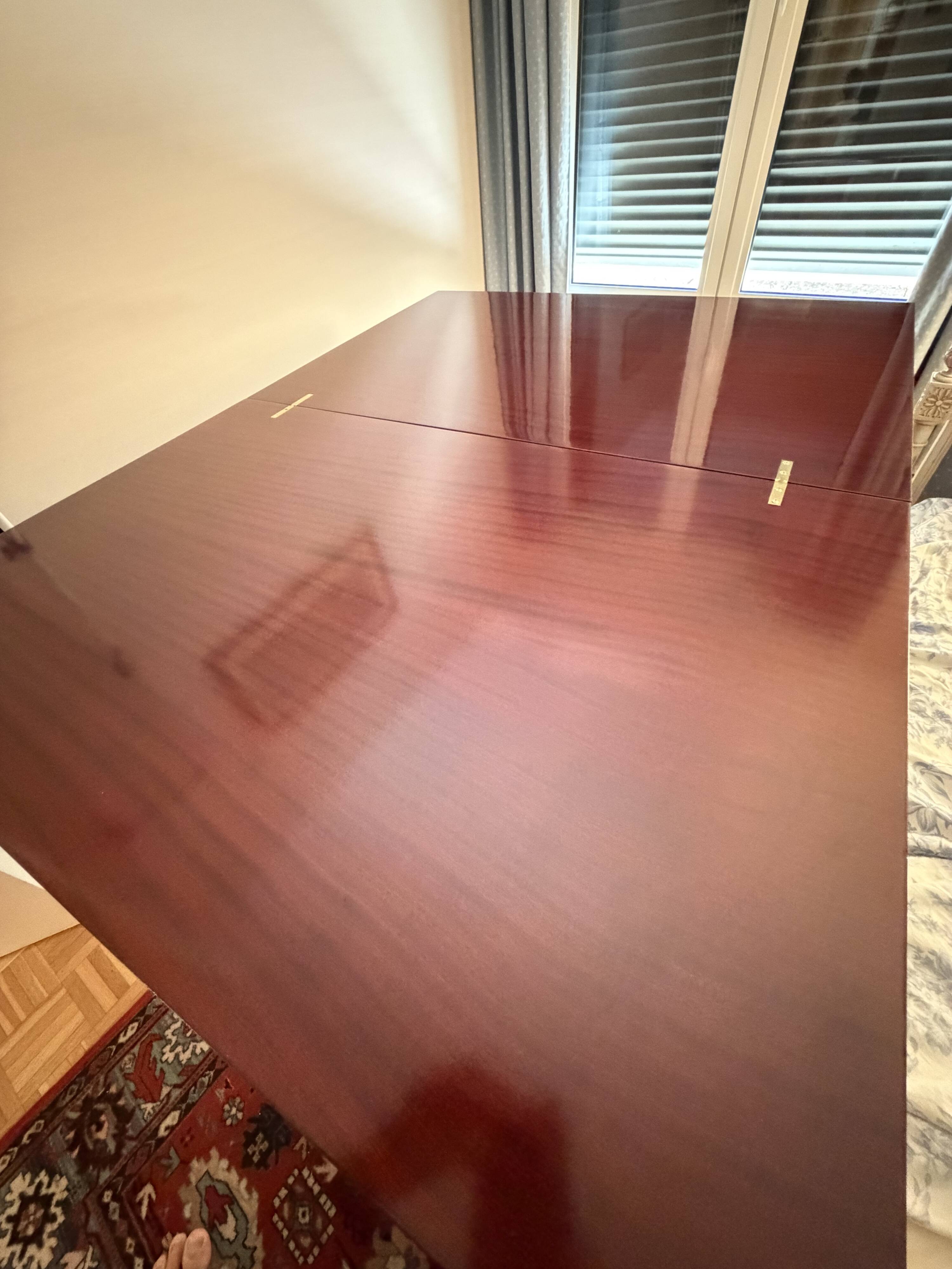 Folding bridge table in solid mahogany – 1950s – professionally restored