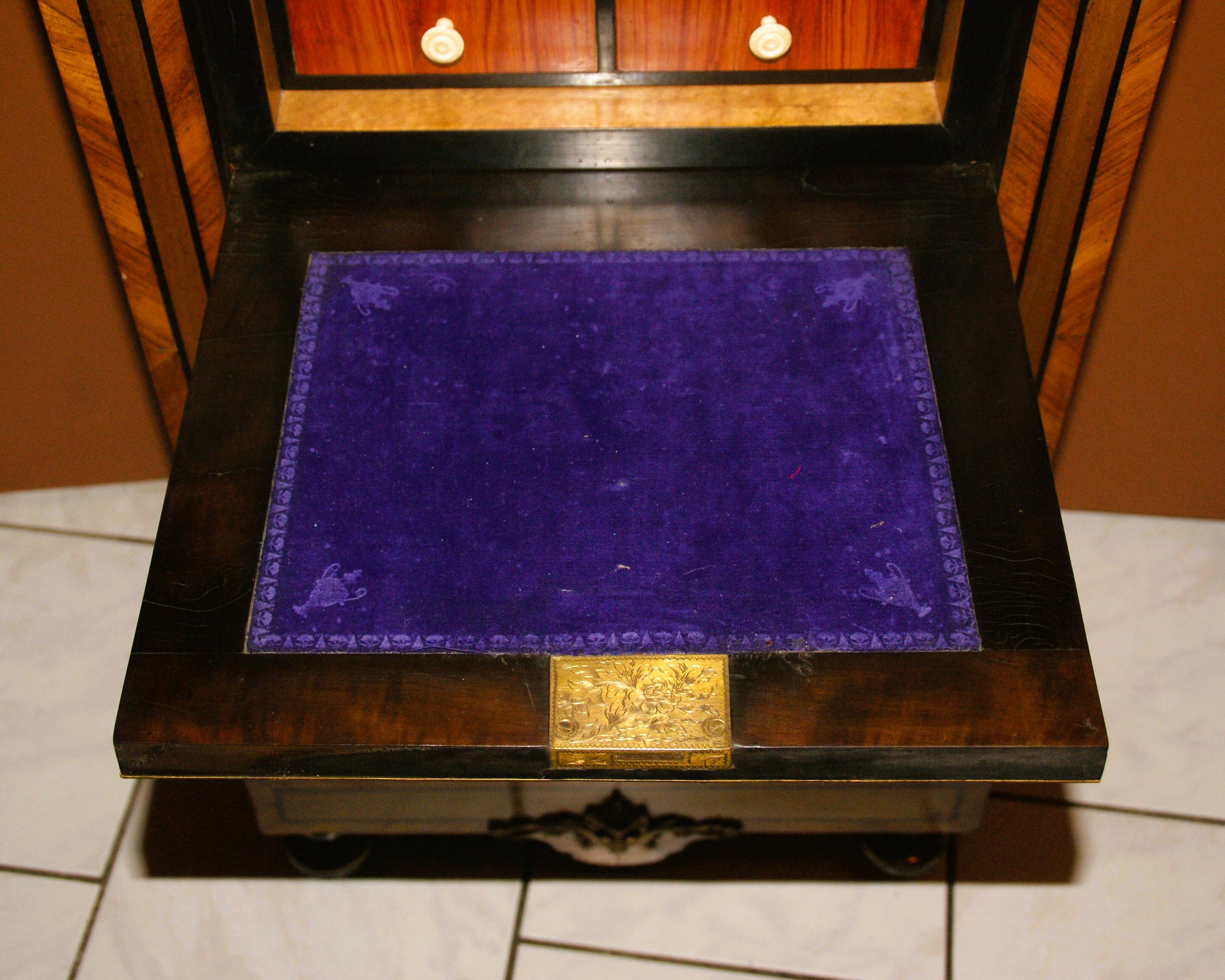 Petit secrétaire d'éphèbe,Epoque Napoleon III
