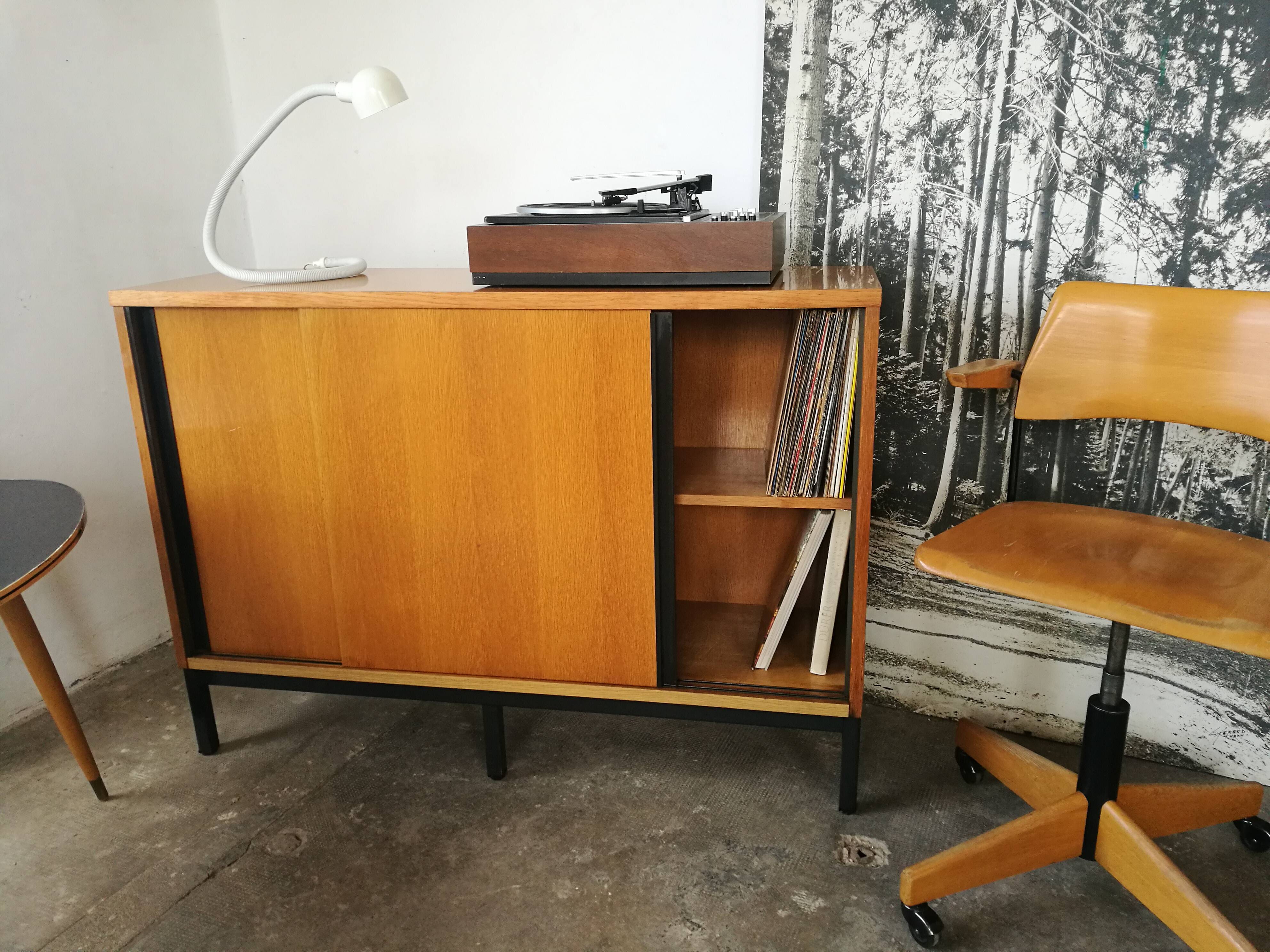 Vintage top sideboard from the 80s, sliding doors