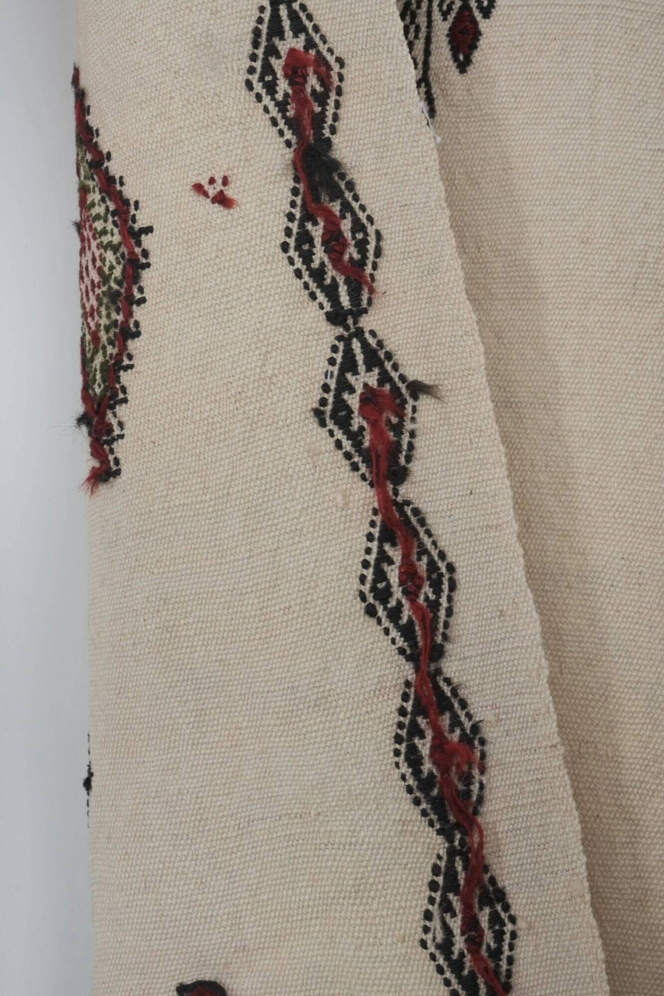 Vintage Turkish kilim, handwoven, 92x210 cm.