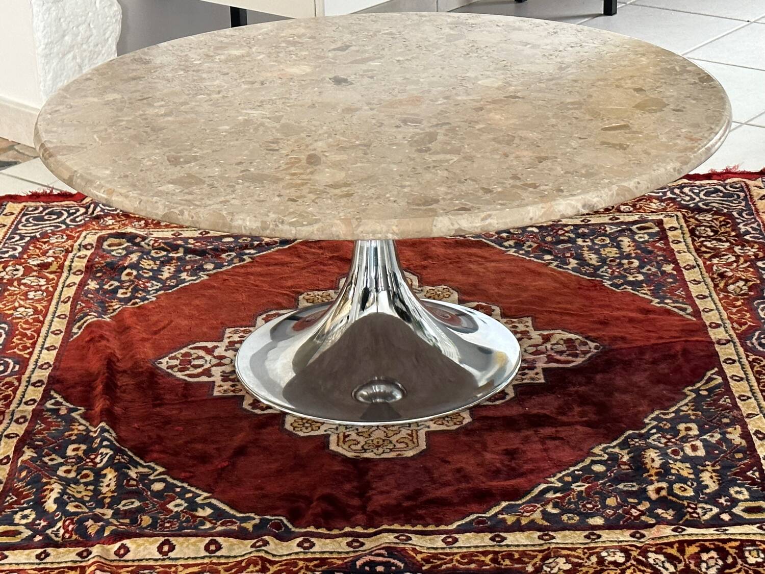 Table basse pied tulipe marbre vintage 1970