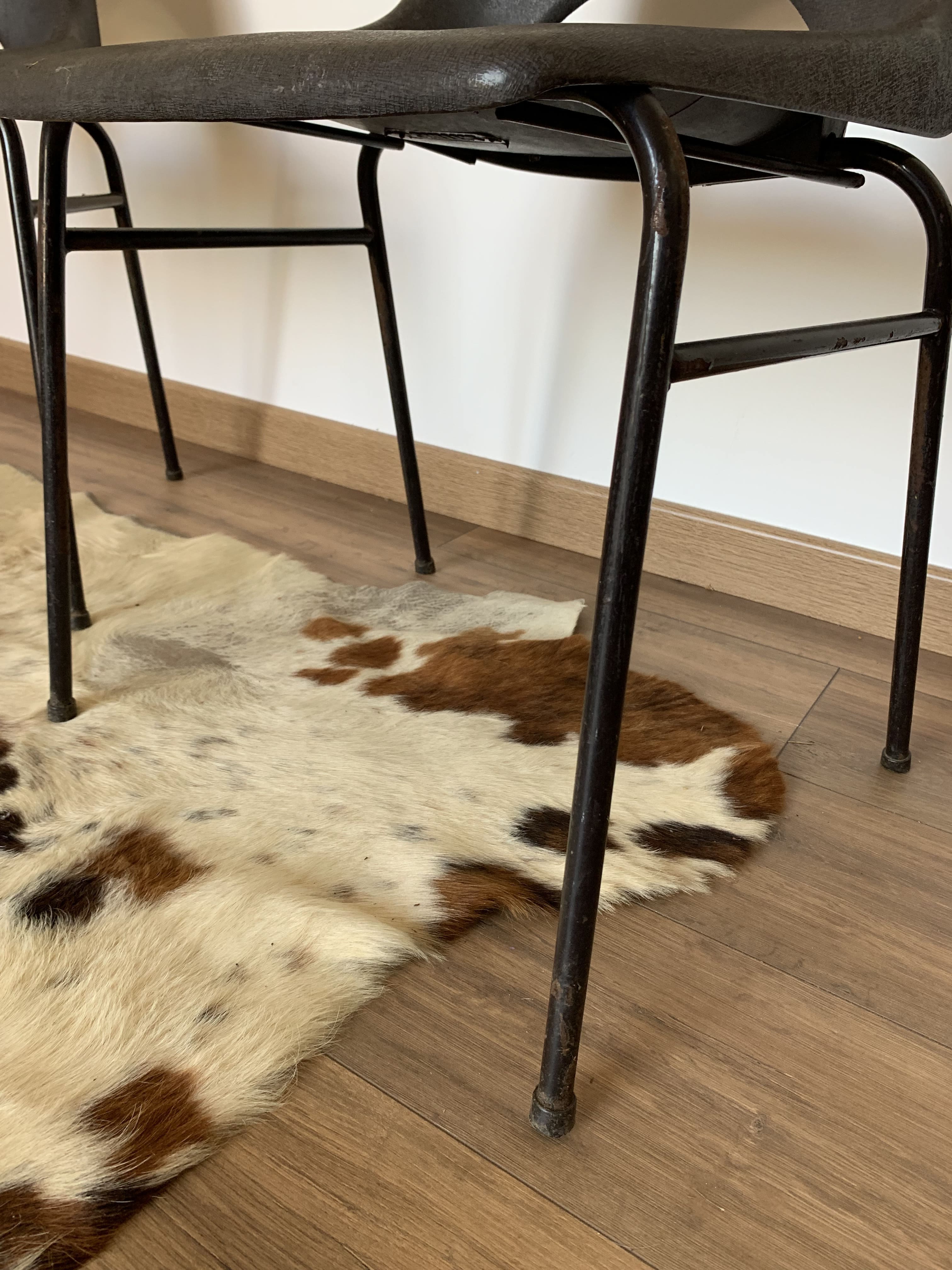 Chaise coque plastique marque Sitting