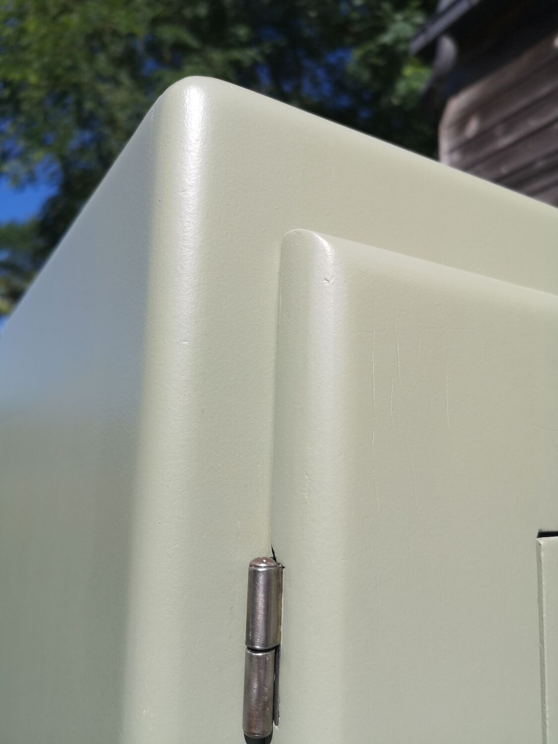 Renovated compact Mado buffet