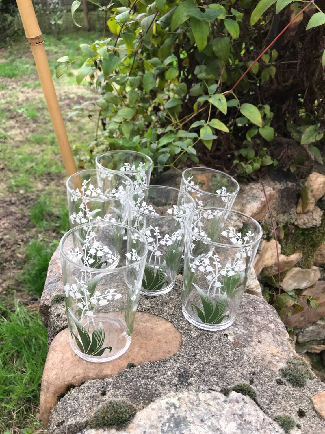 Lot verres anciens décor muguet