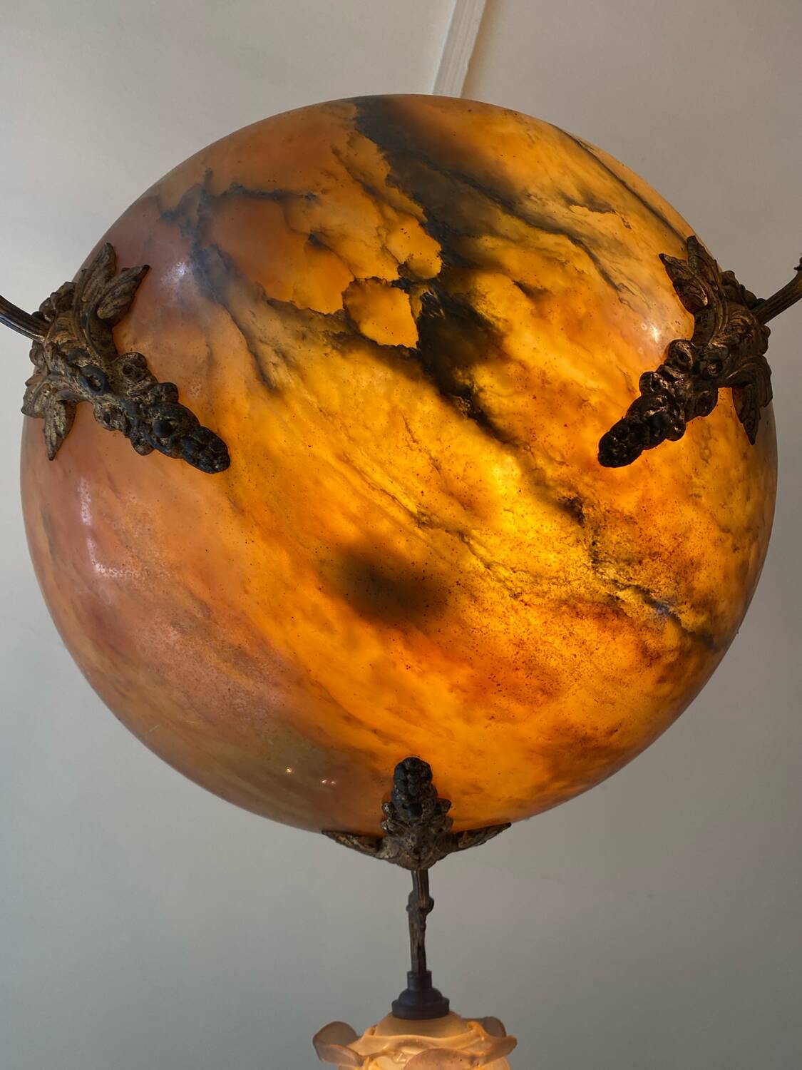 Art deco alabaster pendant light