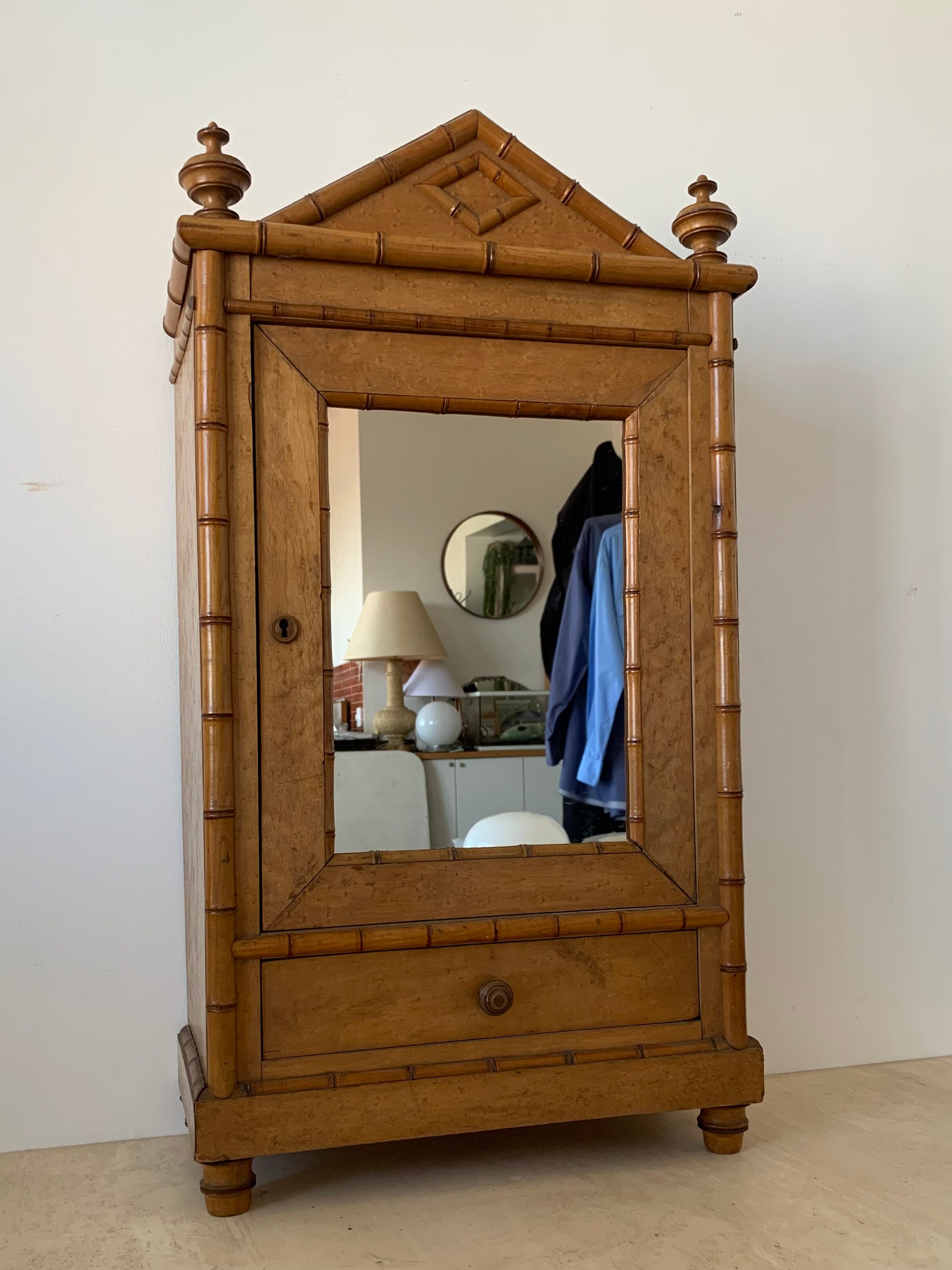 Napoleon III wardrobe